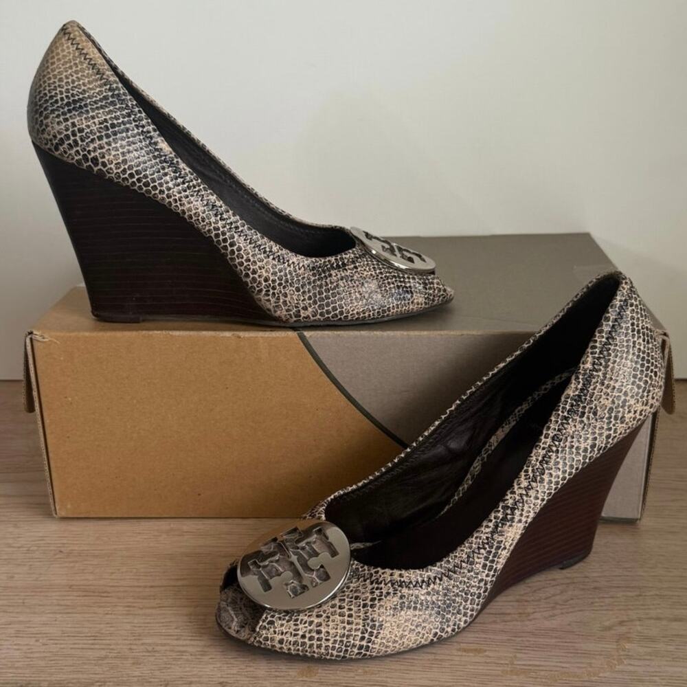 Tory Burch Julianne Python Embossed Leather Peep-… - image 3